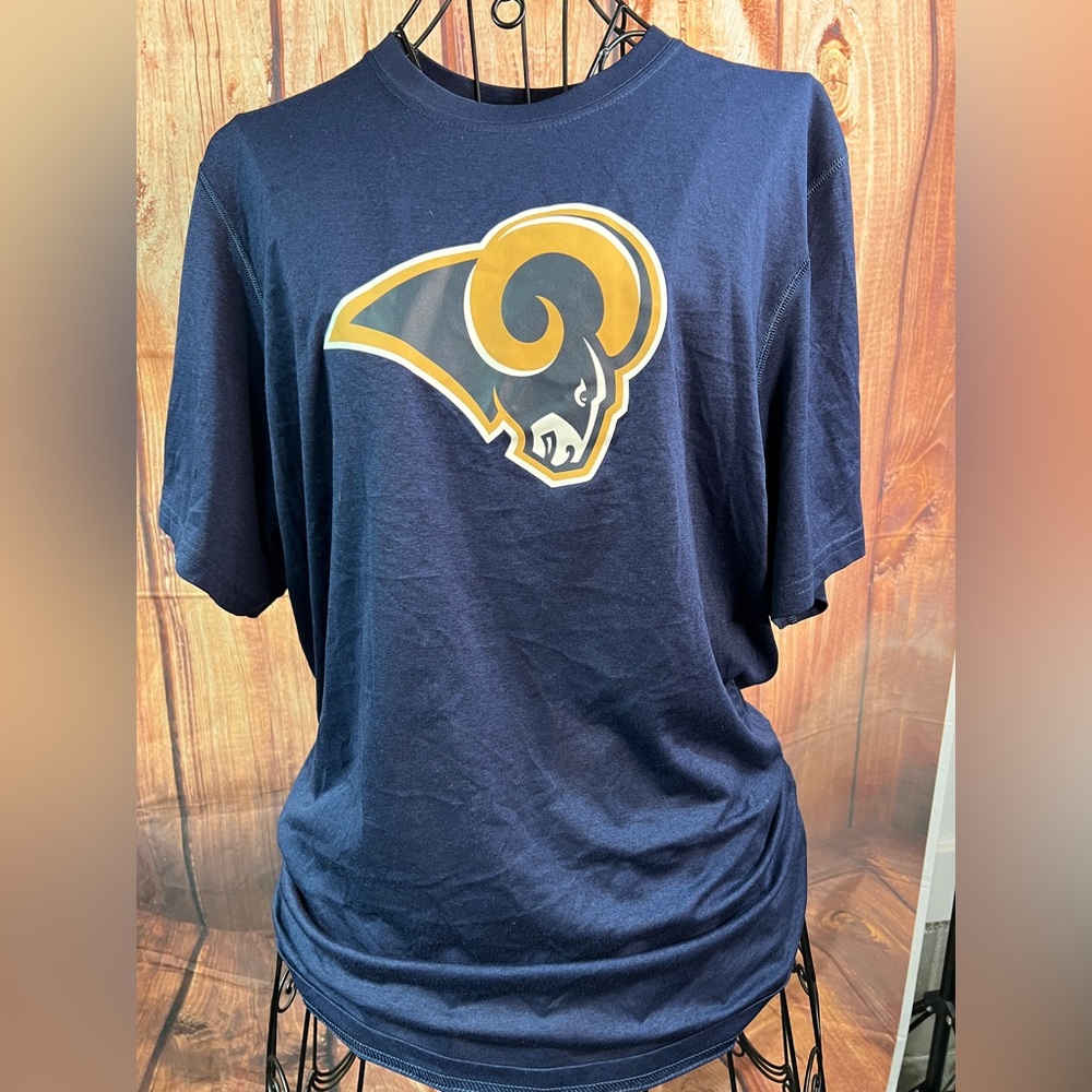 ❤️ 2 for 20 bundle. Los Angeles Rams Nike Athletic T shirt size Large NFL
